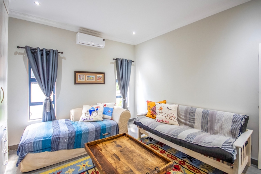 3 Bedroom Property for Sale in WestLake Country Safari Estate North West